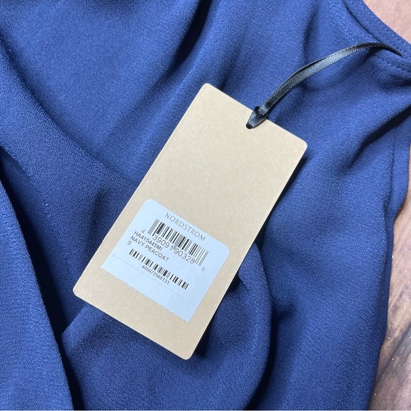 Halogen sleeveless navy blouse. Small. NWT. - Picture 3 of 4